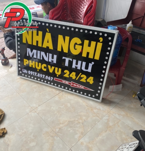 Bảng hiệu hộp đèn LED