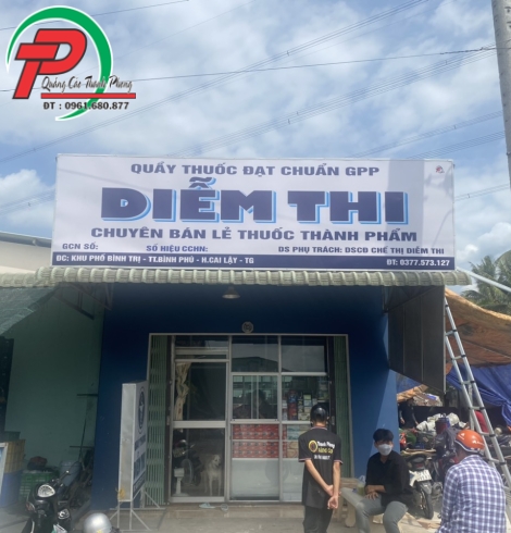 Bảng hiệu quảng cáo tiệm thuốc tây