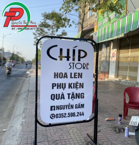 Mặt dựng mica