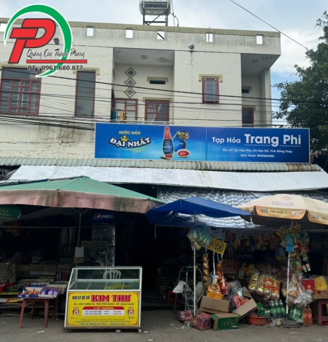Bảng hiệu tiệm tạp hóa